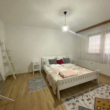 Sarajevo Home * SJJ
